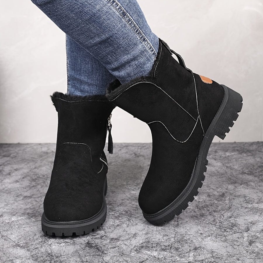 Staubige griechische Winterstiefel